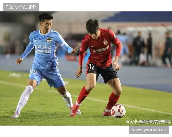 上海申花关键战表现波动，问题被放大对争冠形势产生影响